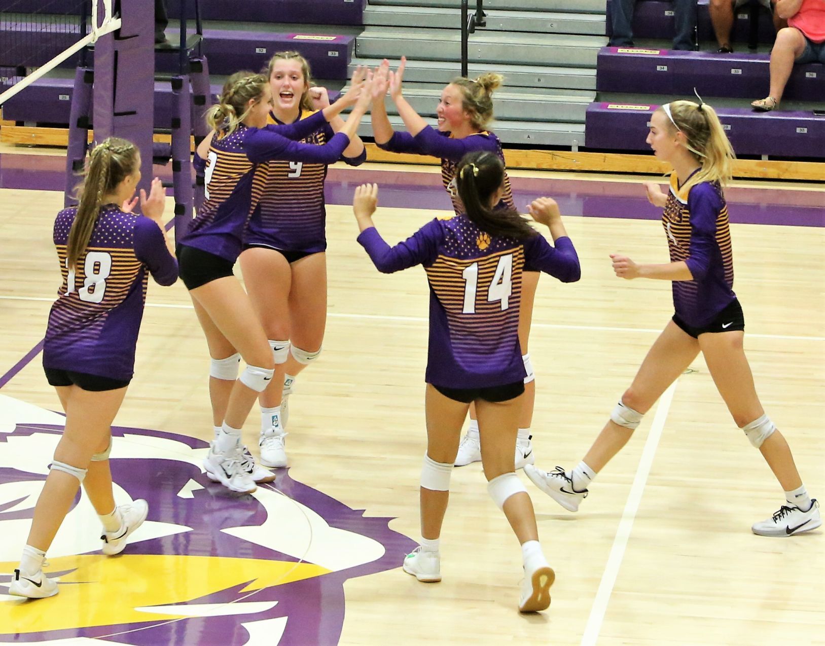 092821-qc-spt-central-dewitt vb21.jpg